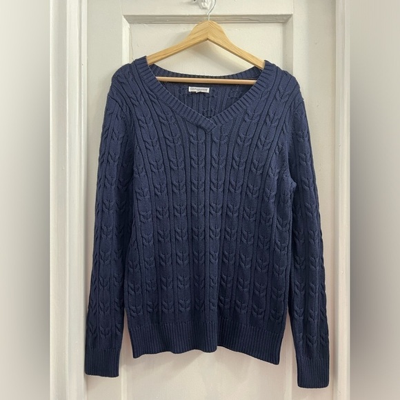 Croft & Barrow Cable Knit Sweater V-Neck Long Sleeves Pullover Navy Blue Large - Picture 2 of 5